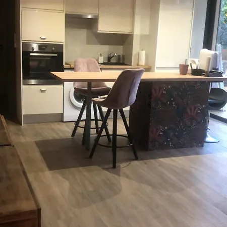 Adorable Appartement De 60 M2 Avec Terrasse Privee De 100M2 -Lumineux - Calme Et Verdure A 10 Min De La Mer Cagnes-sur-Mer Exterior photo