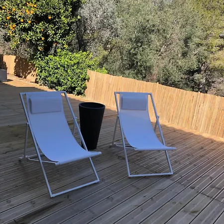 Adorable Appartement De 60 M2 Avec Terrasse Privee De 100M2 -Lumineux - Calme Et Verdure A 10 Min De La Mer Cagnes-sur-Mer Exterior photo