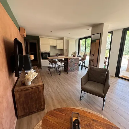 Adorable Appartement De 60 M2 Avec Terrasse Privee De 100M2 -Lumineux - Calme Et Verdure A 10 Min De La Mer Cagnes-sur-Mer Exterior photo
