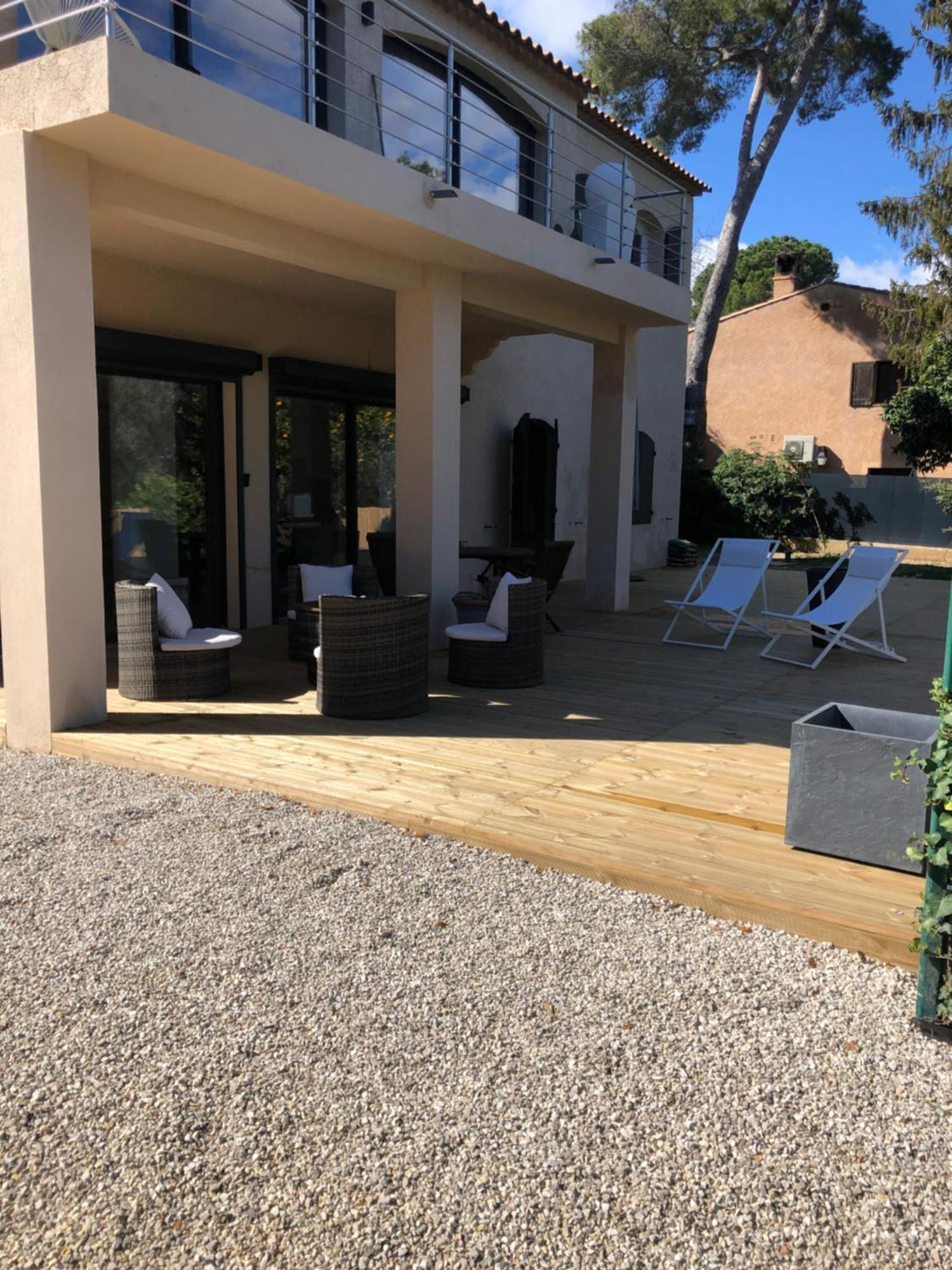 Apartment Adorable De 60 M2 Avec Terrasse Privee De 100m2 -lumineux - Calme Et Verdure A 10 Min De La