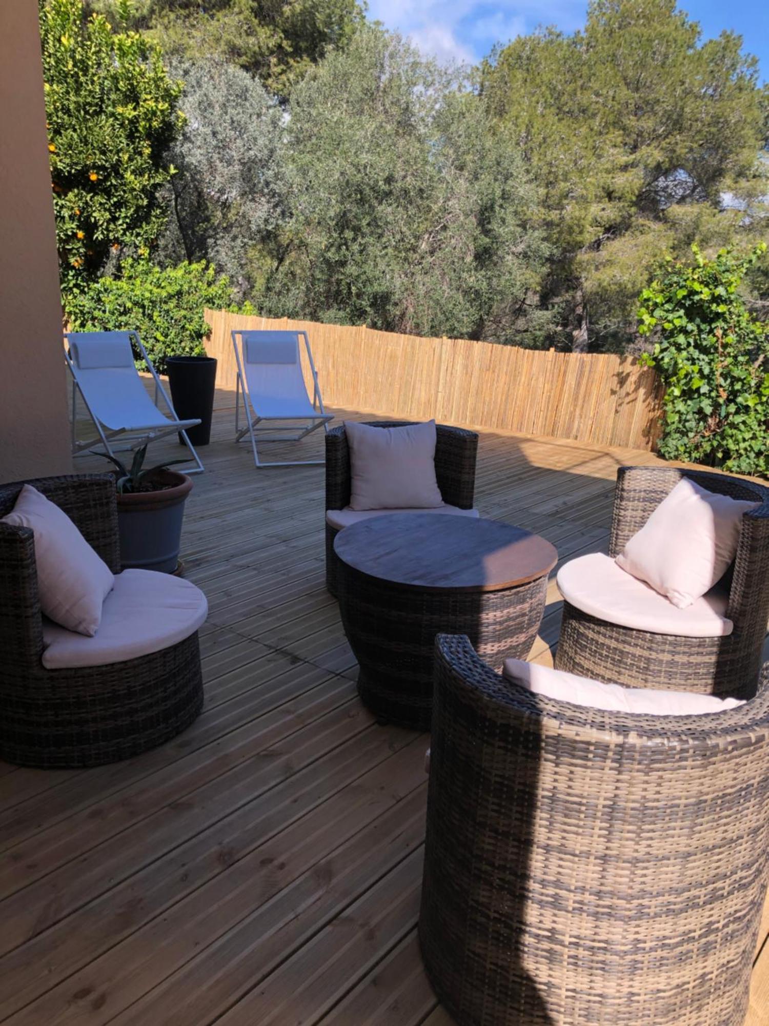Adorable De 60 M2 Avec Terrasse Privee De 100m2 -lumineux - Calme Et Verdure A 10 Min De La